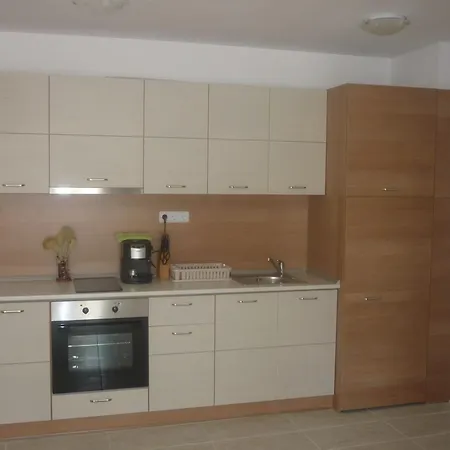Ganozliev's In Kavatsi Area Apartment