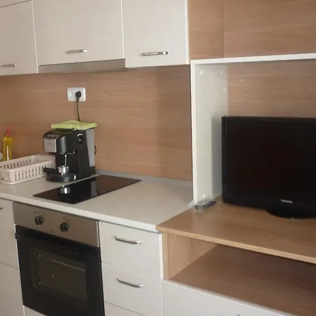 Ganozliev's In Kavatsi Area Apartment *