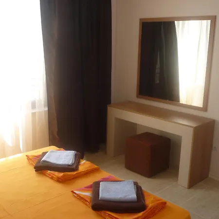 Apartment Ganozliev's In Kavatsi Area *