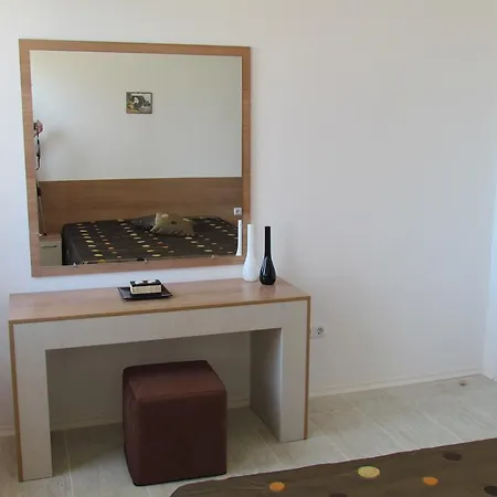 Apartment Ganozliev's In Kavatsi Area *