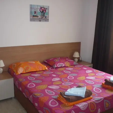 Apartment Ganozliev's In Kavatsi Area *