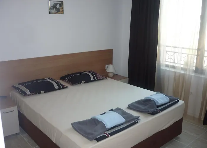 Ganozliev's In Kavatsi Area Созополь