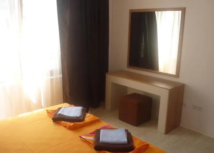 Апартаменты Ganozliev's In Kavatsi Area *