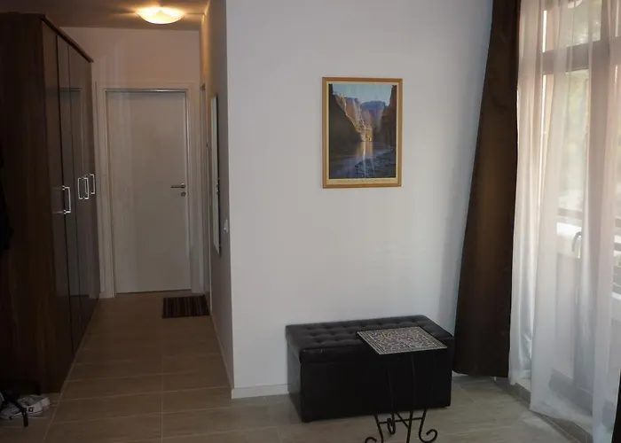 Апартаменты Ganozliev's In Kavatsi Area