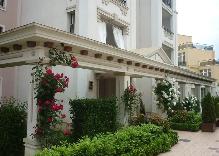 Ganozliev's In Kavatsi Area 公寓 *